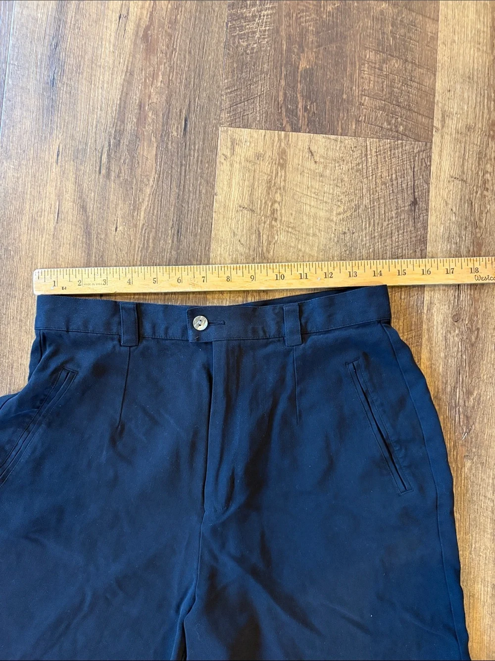 Tommy Bahama Black High Waist Women’s Shorts Size 10